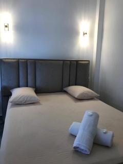 Crown Transit Hotel - 9
