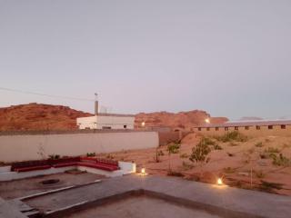 Wadi Rum Peace & Privacy Guesthouse - 1