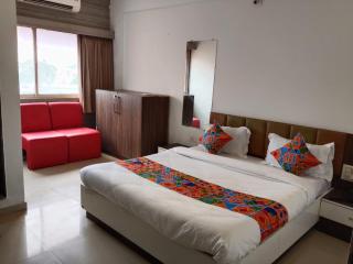 Hotel Pratiksha - 4