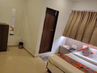 Hotel Pratiksha - 3