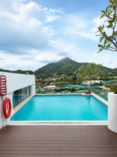 Sunlit 1BR Condo at Fantasea Kamala - 8