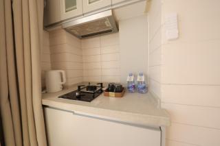 Huayue Apartment Hotel - Shanghai & Metro Line 18 Zhoupu Station华悦酒店上海浦东万达广场店 - 1