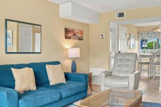 207A - 1BR/1.5 Bath at Seaspray Condos on Okaloosa Island, Fort Walton Beach, Fl - 6
