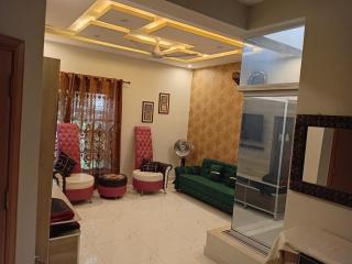 Family & Friends Home Furnished Upper Portion - 1
