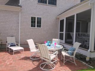 Beachside Bliss: Dog Friendly Breezy Stay - 8