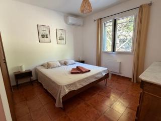 Sartène - Villa - 16 pers - 8 pièces - 6 chambres - Foce - 4