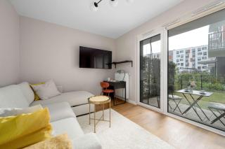 Cozy Studio with Garden and Place to Work by Noclegi Renters - 6