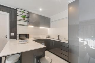 5-Star Luxury Apartment, Hyde Park, Sandton - 9