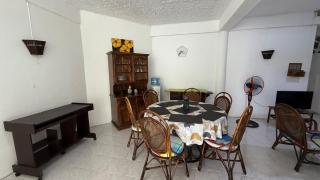 Sun-Kissed 2-Bedroom Near the Waves - 9