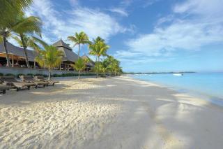 Sun-Kissed 2-Bedroom Near the Waves - 2