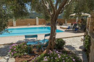 MINOS VILLA Private Pool - 3 Bedroom Stone Villa - BBQ - 7