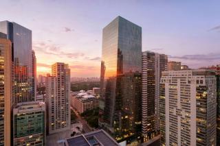 AC Hotel by Marriott Manila - 8