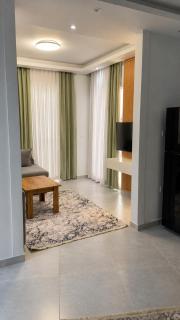 Aqua Fun Apartment - Sea & Pool Views, Private Beach - 8