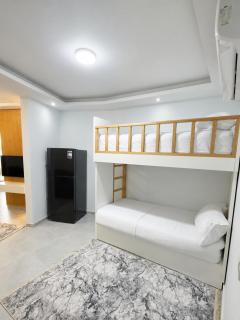 Aqua Fun Apartment - Sea & Pool Views, Private Beach - 1