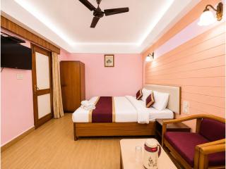 Hotel Radha - The Royal Palace Near Naini Lake & Mall Road Nainital Retreat ! Elegant Rooms Family-Friendly Stay, with Restaurant, Free Wi-Fi & 24x7 Hospitality - 7