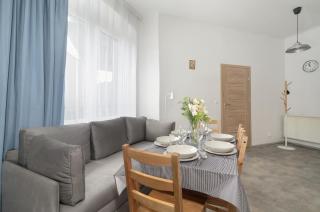 Elegancki i Stylowy Apartament Niedaleko Rynku w Poznaniu by Noclegi Renters - 0