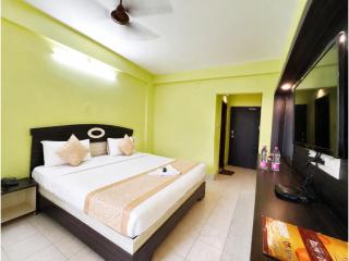 Hotel Ashish Resort - The Grand Seaside Heritage Retreat Near Sea Beach Puri ! Premium Rooms & Family Suites, In-House Restaurant, Spacious Parking, Free Wi-Fi & 24x7 Warm Hospitality - 6