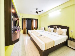 Hotel Ashish Resort - The Grand Seaside Heritage Retreat Near Sea Beach Puri ! Premium Rooms & Family Suites, In-House Restaurant, Spacious Parking, Free Wi-Fi & 24x7 Warm Hospitality - 7