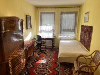 Room - 8