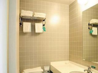 Century Star Urumqi Changjiang Road Hotel - 4