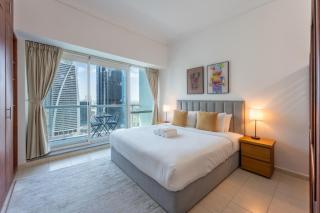 Vacationer Holiday Homes I Vibrant Studio I Waterfront Lake View I Steps to DMCC Metro Station - Dubai - 8