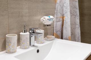 Bloomfields 1BR In Oasis 1 - Masdar City - Abu Dhabi - 2