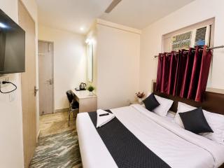 Hotel Super Maxx - BLK Hospital - 2