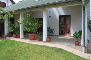Boulevard Garden House - Free and save parking in the locked yard Free wi-fi - 1