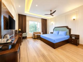 Hotel Tribhuwan Resort - 1