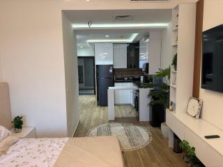 Luxury Sea and Lagoon View Studio 30 Floor - 2