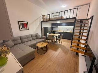 Modern Loft Studio - 8