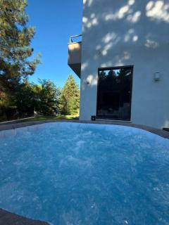 Luxury Mountain Villa in Troodos with Sauna & Fireplace - 3