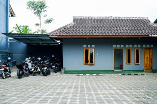 RedDoorz near Lokawisata Baturaden - 3