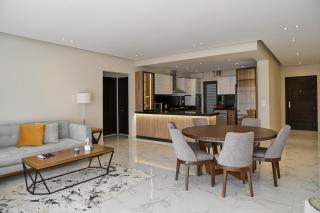 Lake View Apartments By BlueKeys - 1