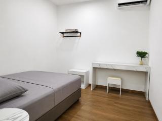 Y & Y Homestay - 9