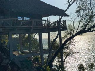 Diana Lodge - 6