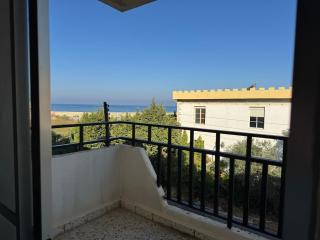 3BR-Beach Access-AC-24-7 Electricity- wifi - 1