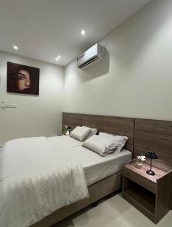 شقة غرفة وصالة الخزامى - bedroom apartment with a living room - 1
