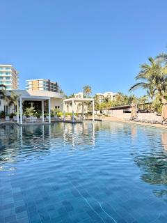 1BR King and sofa bed livingroom, Pool, Balcony, WiFi, Nuevo Vallarta - 2