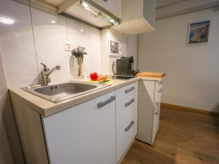 One-room apartment small but nice with parking space - 9