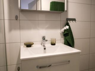 One-room apartment small but nice with parking space - 6