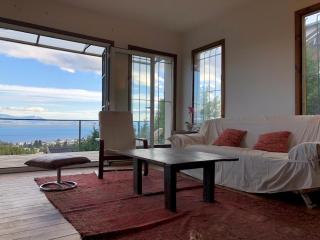 Casa de 5 dormitorios con vista al lago - 0