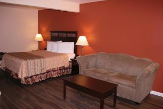 Valley Oaks Inn Woodland - 1