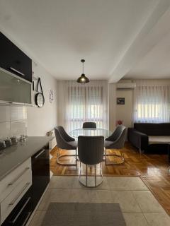 Urban Apartment - 2