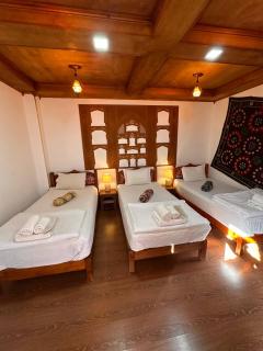 HOTEL Ansi with Rooftop TERRACE - 4