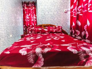 The Plaza Room Guest House - 5