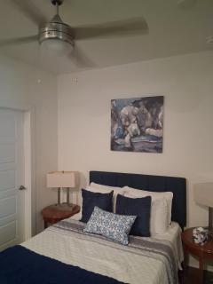 Radiant & Cozy - Memphis - 2