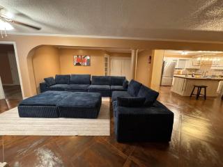 McKnight Manor 5BR 4 BA Delta Getaway in Mound Bayou - 9