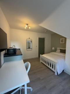 Nottingham Suites - 0