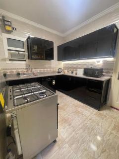 Spacious 165m Family Apartment in Al Rehab Close to Airport - 6
